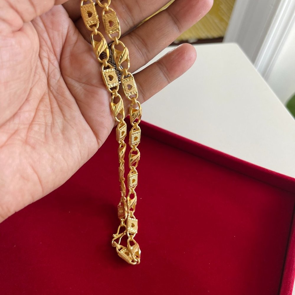 Custom Designed Links Gold Coated Chain - Picture 2 of 4